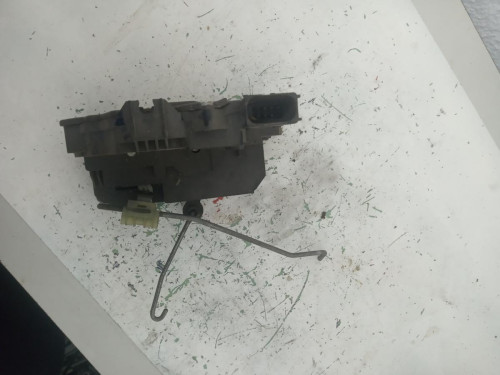 CERRADURA PUERTA DELANTERA IZQUIERDA Opel CORSA D 