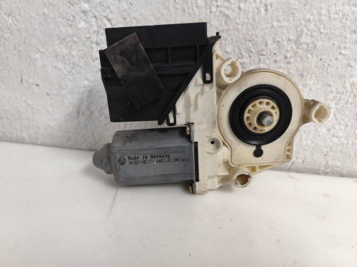 MOTOR ELEVALUNAS DELANTERO IZQUIERDO SEAT CORDOBA BERLINA (6L2) 