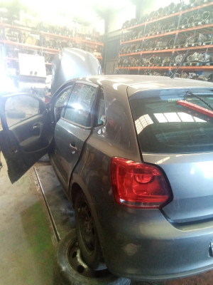 VOLKSWAGEN POLO V (6R1)