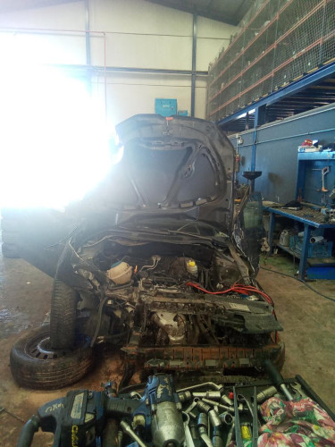 VOLKSWAGEN POLO V (6R1) — vehículo donante para recambios 