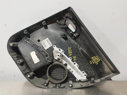  GUARNECIDO PUERTA TRASERA IZQUIERDA Peugeot 208 