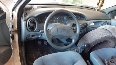 RENAULT MEGANE I BERL./ BERL. CON PORTÓN (BA0)