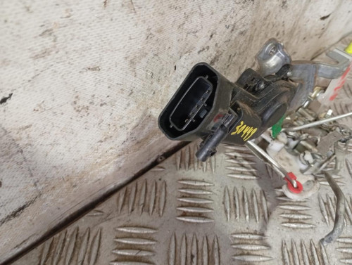 CERRADURA PUERTA DELANTERA IZQUIERDA 