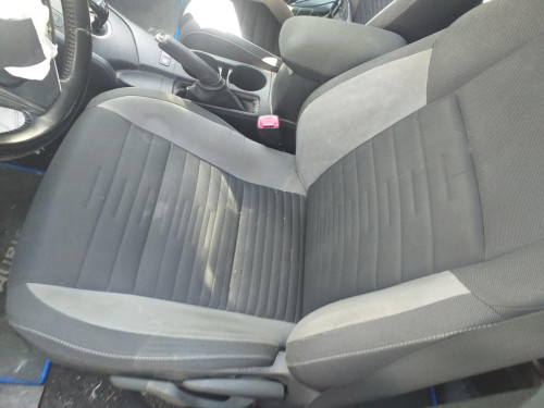 TOYOTA AURIS (E18) — автомобиль-донор на запчасти 