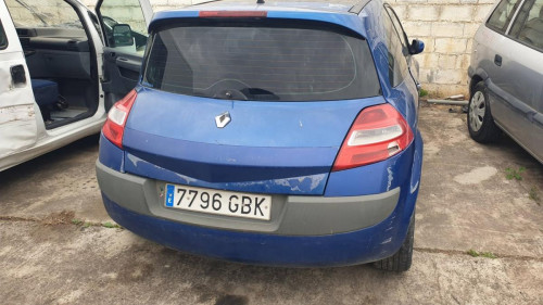  RENAULT MEGANE II BERLINA 3P 