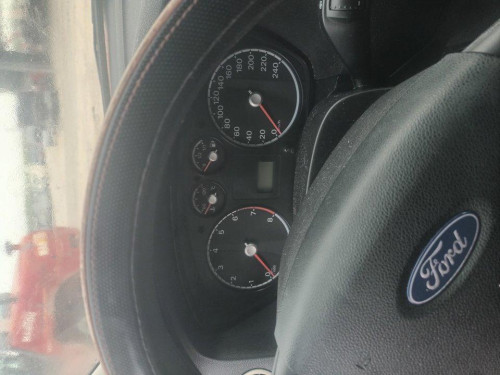  FORD FOCUS BERLINA (CAP) 