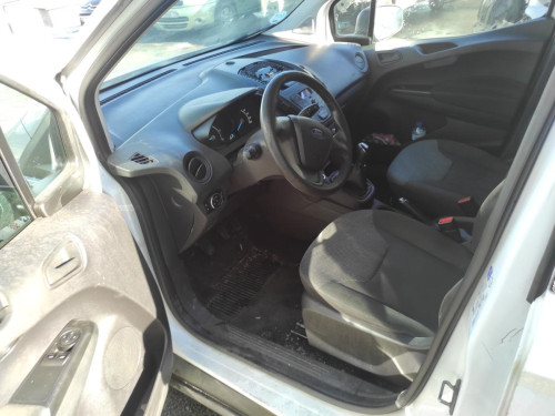 FORD TRANSIT COURIER (C4A) — vehículo donante para recambios 
