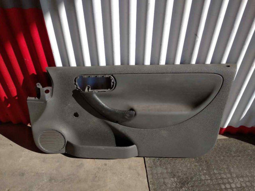GUARNECIDO PUERTA DELANTERA DERECHA OPEL CORSA C 