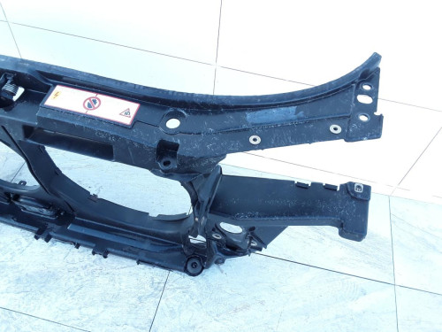 PANEL FRONTAL 