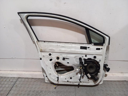  PUERTA DELANTERA IZQUIERDA RENAULT CLIO IV 