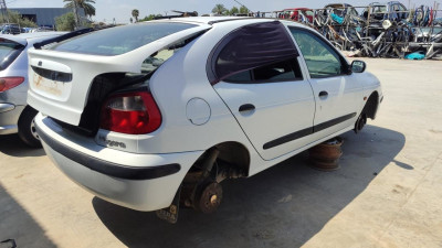 RENAULT MEGANE I CLASSIC (LA0)