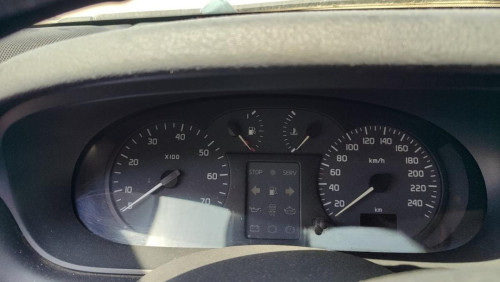 RENAULT MEGANE I CLASSIC (LA0) — vehículo donante para recambios 