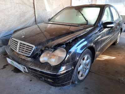 MERCEDES-BENZ CLASE C (BM 203) BERLINA