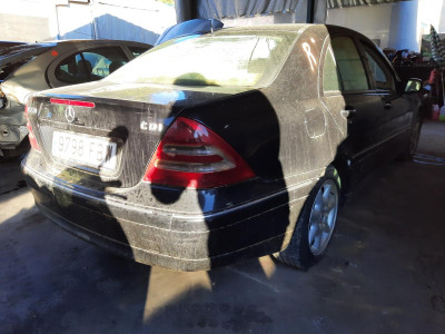 MERCEDES-BENZ CLASE C (BM 203) BERLINA