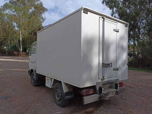  NISSAN CABSTAR E 