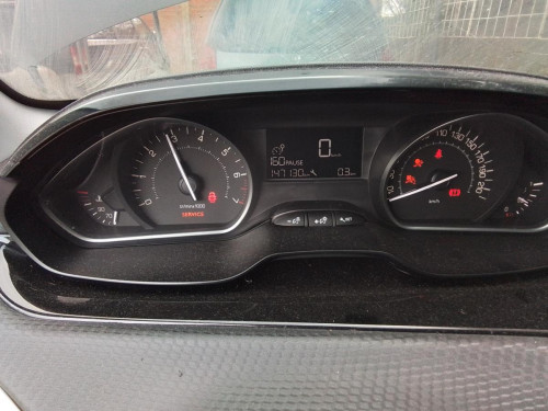  CUADRO INSTRUMENTOS PEUGEOT 208 