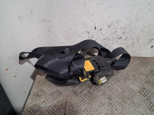 CINTURON SEGURIDAD DELANTERO DERECHO 