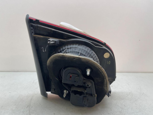 PILOTO TRASERO DERECHO INTERIOR VOLKSWAGEN GOLF VI (5K1)(10.2008) 