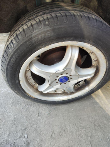 LLANTA Ford FOCUS BERLINA (CAK) 