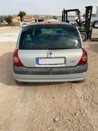 RENAULT CLIO II FASE II (B/CB0) — автомобиль-донор на запчасти 