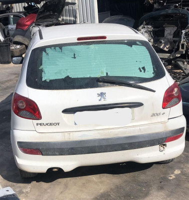 PEUGEOT 206 +