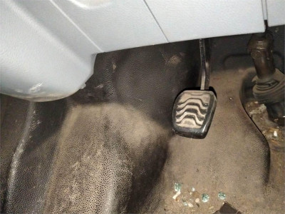 PEDAL EMBRAGUE
