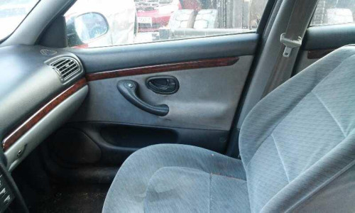 PEUGEOT 406 BERLINA (S1/S2) — vehículo donante para recambios 