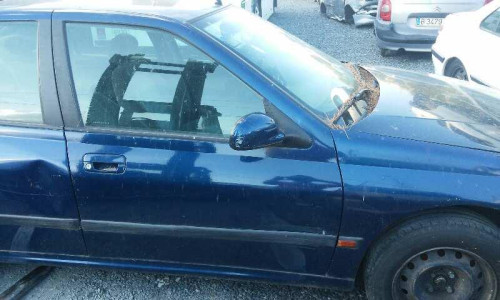 PEUGEOT 406 BERLINA (S1/S2) — vehículo donante para recambios 