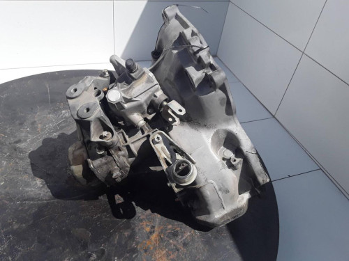CAJA CAMBIOS OPEL CORSA C 