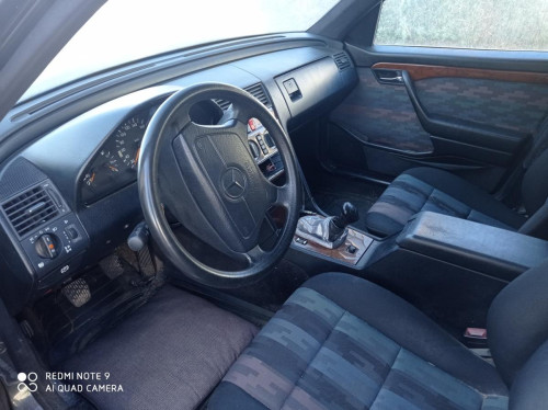 Mercedes-Benz C Familiar (BM 202)(01.1996->) — vehículo donante para recambios 