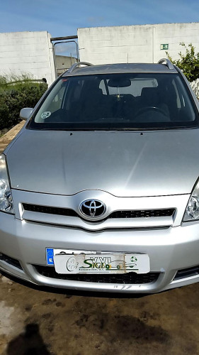 REJILLA DELANTERA Toyota Corolla Verso (E12)(2002->) Toyota Corolla Verso (E12)(2002->) 