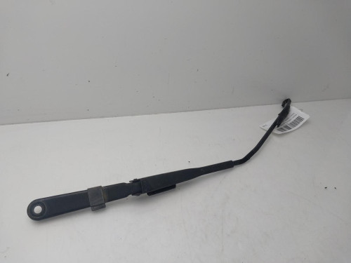 BRAZO LIMPIA DELANTERO IZQUIERDO Renault MASTER II FASE 2 FURGÓN 