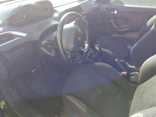 Peugeot 208 (01.2012->) — автомобиль-донор на запчасти 