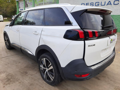 PEUGEOT 5008 — автомобиль-донор на запчасти 