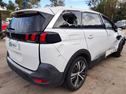 PEUGEOT 5008 — автомобиль-донор на запчасти 