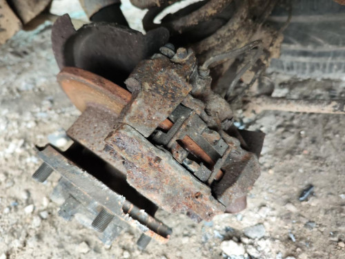  PINZA DE FRENO TRASERA IZQUIERDA LAND ROVER DISCOVERY (LT) 