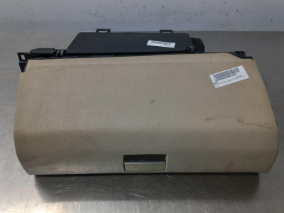 GUANTERA, MERCEDES-BENZ, CLASE B (BM 245)