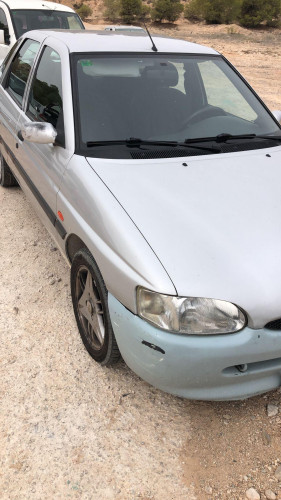 FORD ESCORT BERL./TURNIER — автомобиль-донор на запчасти 