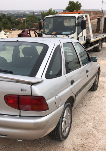 FORD ESCORT BERL./TURNIER — автомобиль-донор на запчасти 