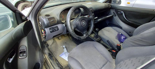 SEAT LEON (1M1) — автомобиль-донор на запчасти 