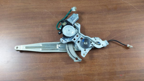  ELEVALUNAS TRASERO DERECHO Mitsubishi L200 (K70) 