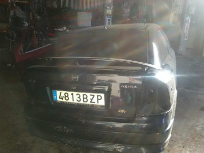 OPEL ASTRA G BERLINA