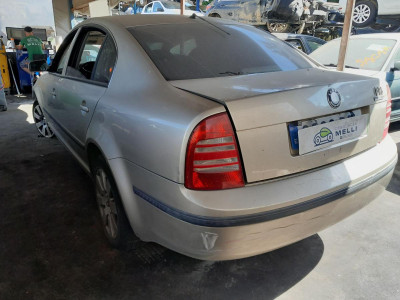 SKODA SUPERB (3U4)