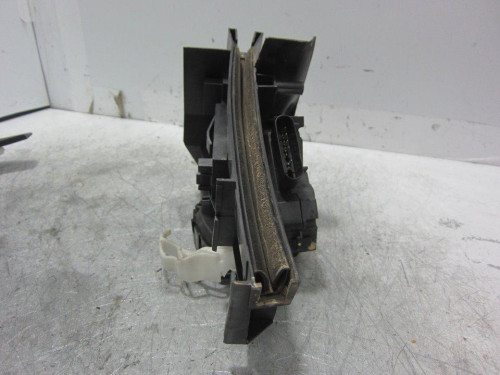  CERRADURA PUERTA TRASERA DERECHA FORD FOCUS SPORTBREAK (CB8) 