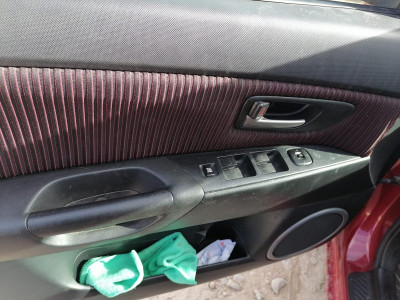 MAZDA 3 BERLINA (BK)