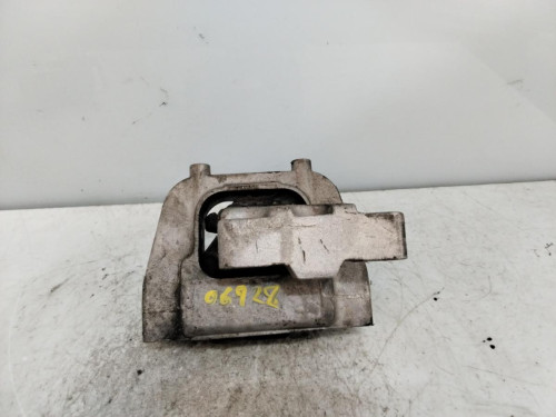 SOPORTE MOTOR DERECHO Audi A3 SPORTBACK (8VA) 
