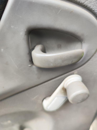 MANETA INTERIOR TRASERA IZQUIERDA used