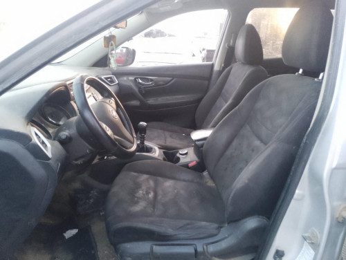 NISSAN X-TRAIL (T32) — vehículo donante para recambios 