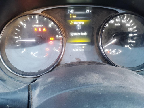 NISSAN X-TRAIL (T32) — vehículo donante para recambios 