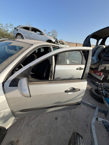 PUERTA DELANTERA IZQUIERDA Ford FOCUS BERLINA (CAK) 